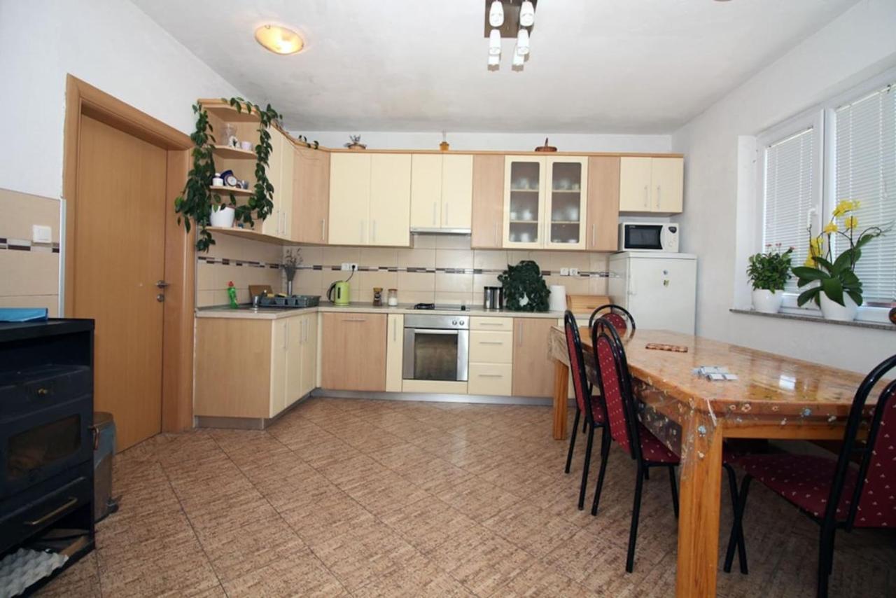 4 Bedroom Apartment In Tisno Zewnętrze zdjęcie