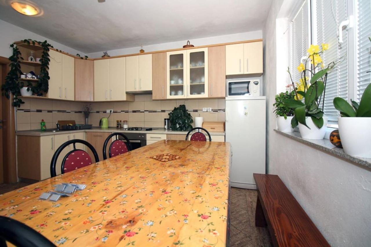 4 Bedroom Apartment In Tisno Zewnętrze zdjęcie