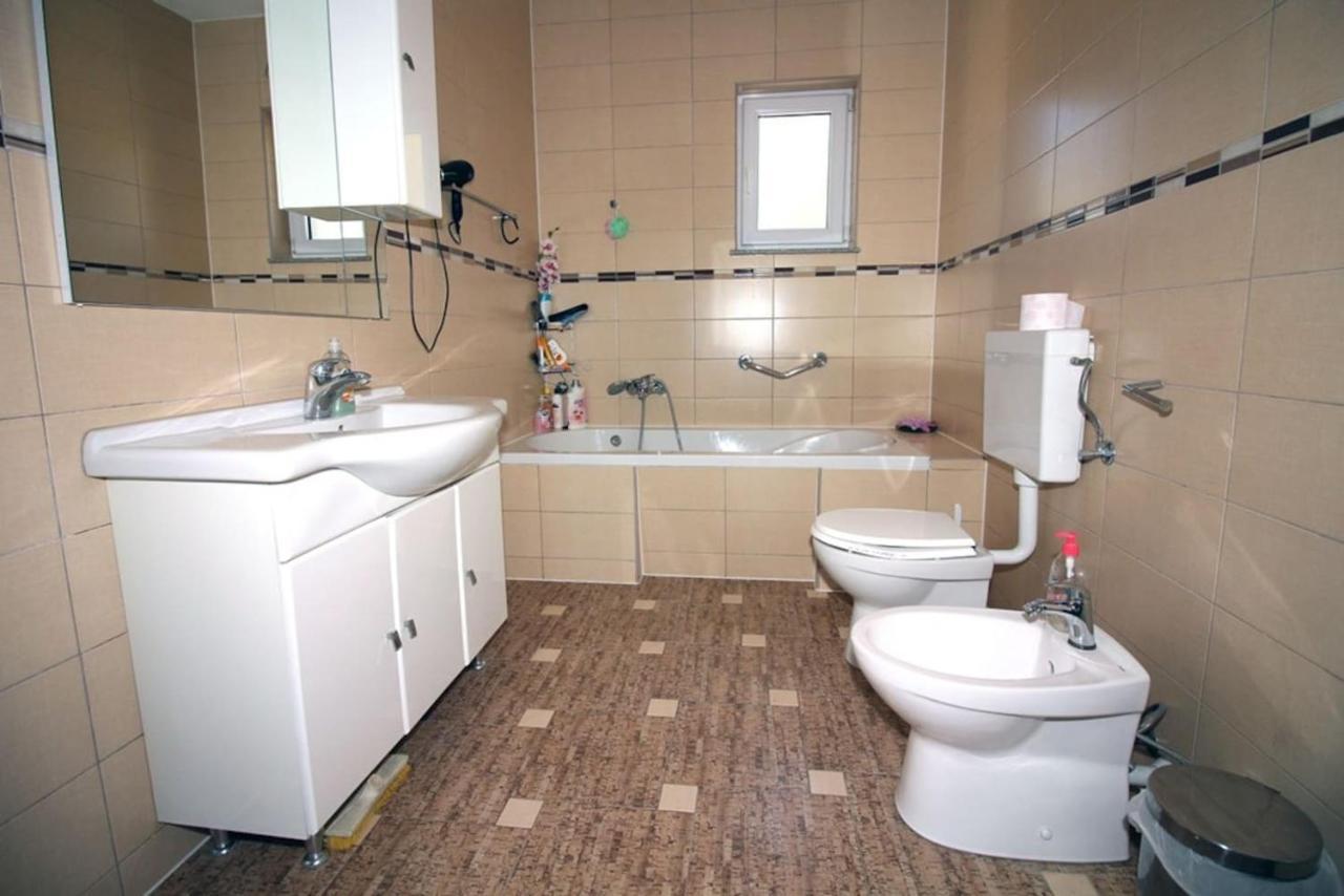 4 Bedroom Apartment In Tisno Zewnętrze zdjęcie