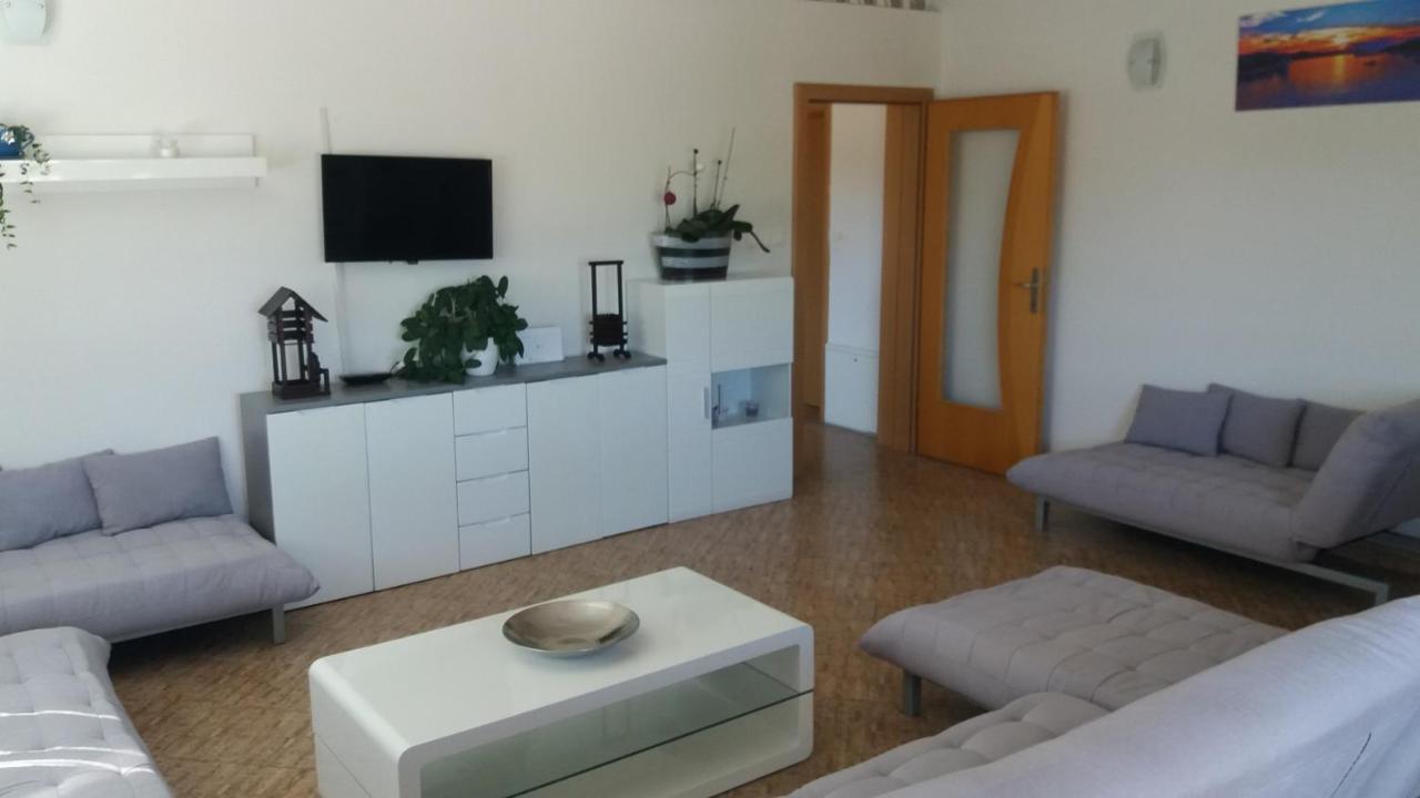 4 Bedroom Apartment In Tisno Zewnętrze zdjęcie